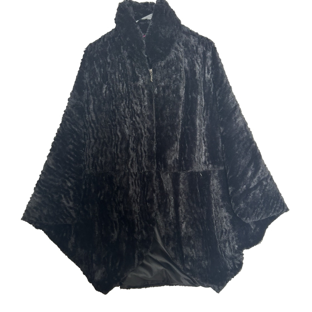 Elena Wang Luxe Plush Cozy Batwing Poncho Zip Up Statement Elegant Glam Jacket